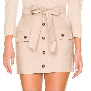 Lovers & Friends | CAMERON MINI SKIRT | size L